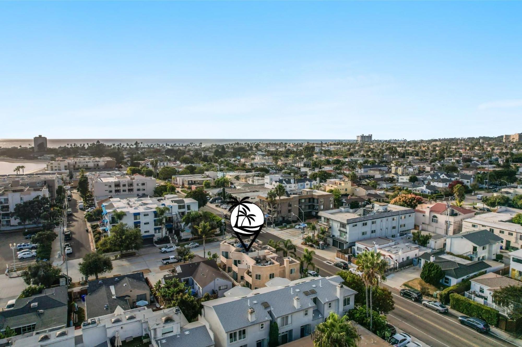Bay View Dream - Steps To Bay, Rooftop Patio & Ac Holiday home San Diego