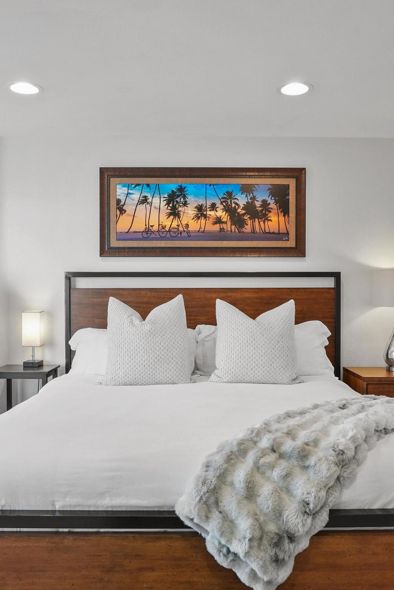 Bay View Dream - Steps To Bay, Rooftop Patio & Ac