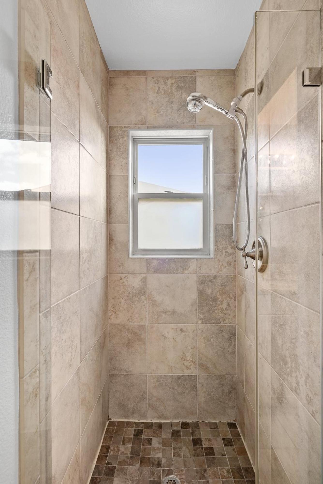 Bay View Dream - Steps To Bay, Rooftop Patio & Ac Holiday home