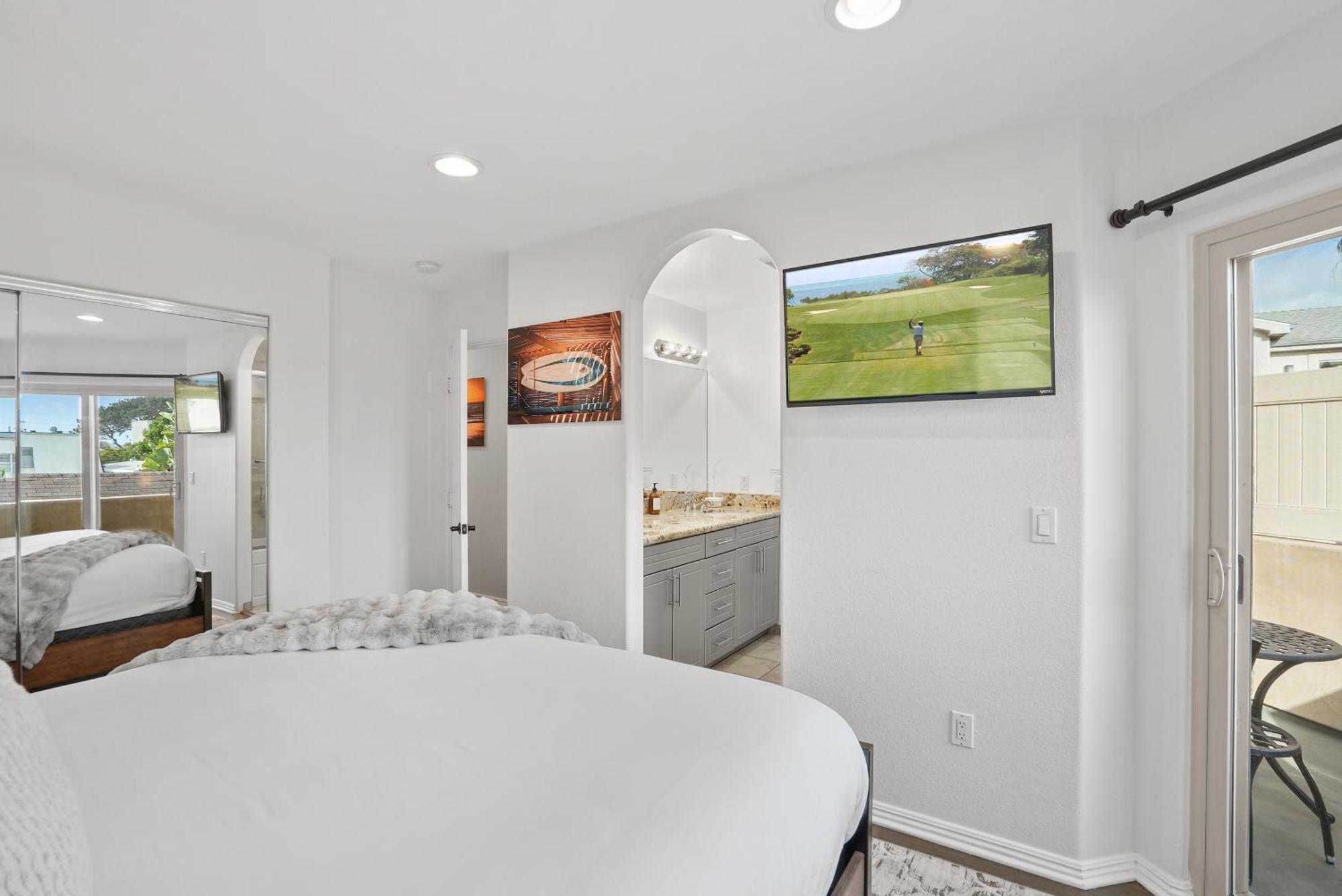 Holiday home Bay View Dream - Steps To Bay, Rooftop Patio & Ac